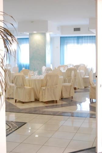 Dakar Living Hotel Vasto