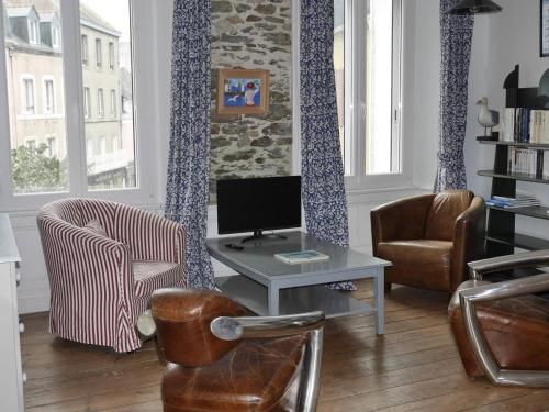 Appartement cosy 2 chambres, cœur de Le Palais, proche commerces et plage - FR-1-418-268