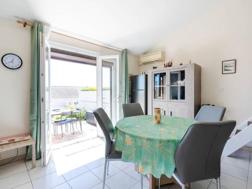 Villa T2 avec mezzanine, Wi-Fi, climatisation, animaux admis, parking, pour 4 personnes - FR-1-409A-34