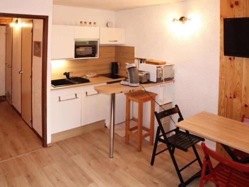 Studio calme à 20 m des pistes - FR-1-322-666