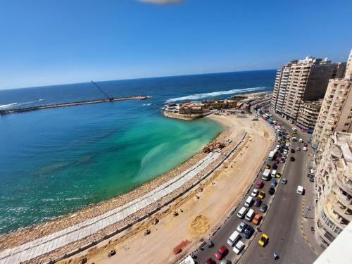 شقة 170م vip سيدى بشر بانوراما بحر مباشر د16