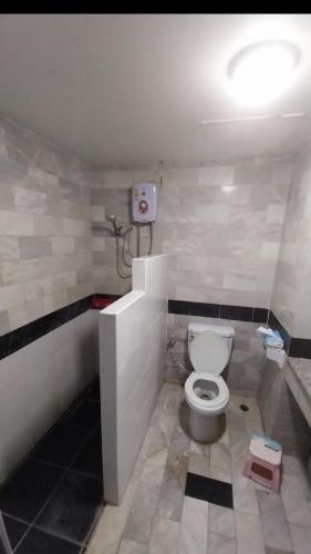 Ένα μπάνιο στο Jina's home