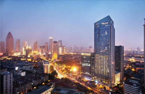 Pemandangan umum bagi Tianjin atau pemandangan bandar yang diambil dari hotel
