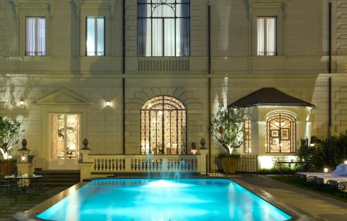 Palazzo Dama - Hotel & SPA - Preferred Hotels & Resortsの敷地内または近くにあるプール