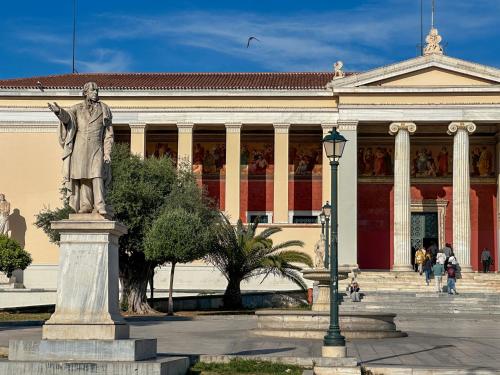 Athens centre top floor stylish 2 min walk metro