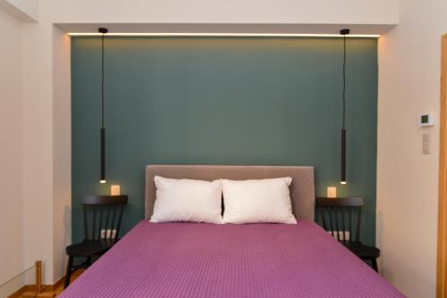 Athens centre top floor stylish 2 min walk metro