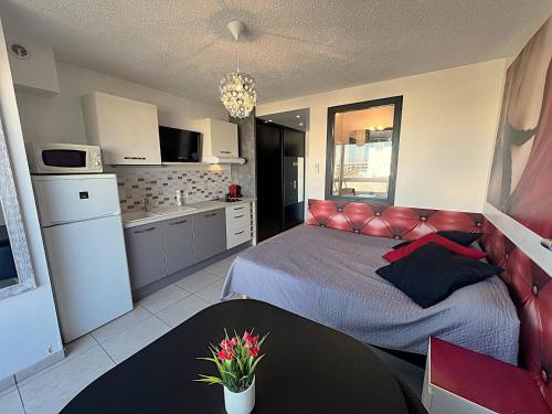 Studio 17C, HELIOPOLIS C au village naturiste