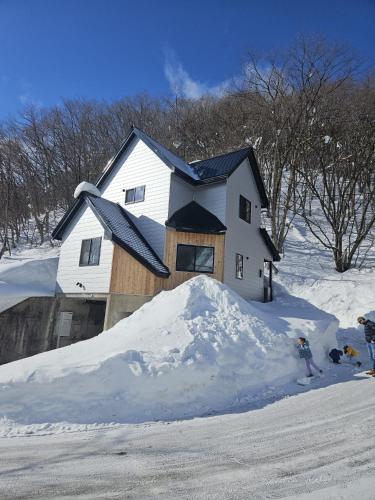 The Summit Chalet