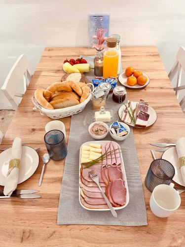 Jídlo v bed and breakfast nebo okolí