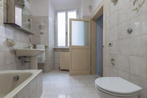 Koupelna v ubytování Italian Experience-Falleroni Apartment