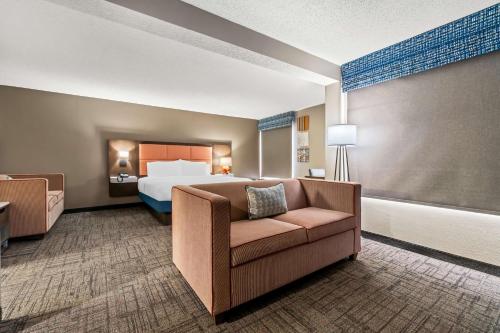 Katil atau katil-katil dalam bilik di Hampton Inn Jonesboro