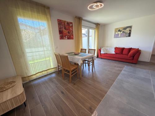 Villa ROSA seasonalflat Au RDC 80 rue Paul Vaillant Couturier Malakoff 92240