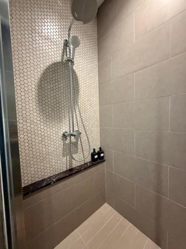 Bilik mandi di Lucentia residence BBCC Lalaport by smart services