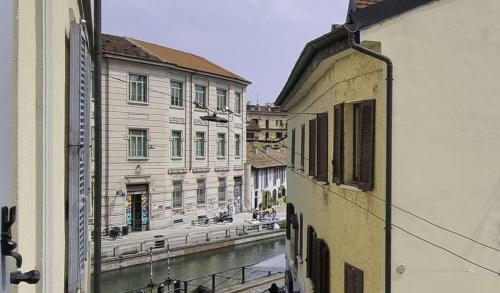 Milano Navigli Canal View Studio Apt