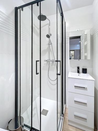 Photo de la galerie de l'établissement T2 moderne idéalement situé en coeur de ville, à Toulon