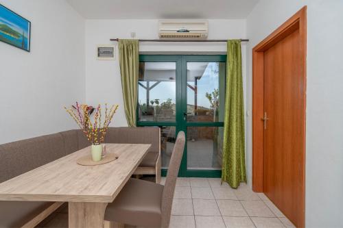 Ruang duduk di Apartments Toni