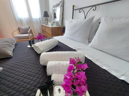 A bed or beds in a room at Birbiciù