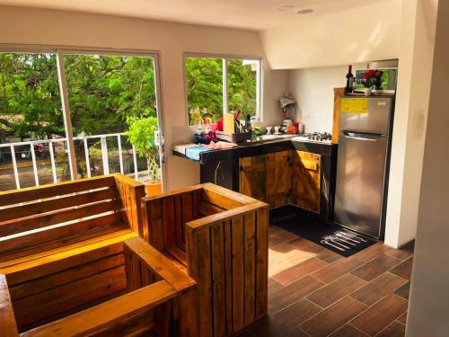 Η κουζίνα ή μικρή κουζίνα στο La Otra Casa