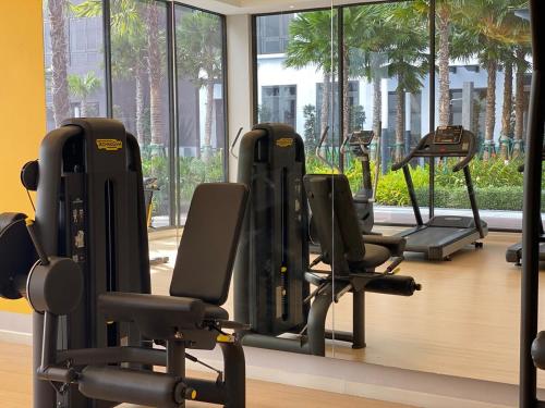 Pusat kecergasan dan/atau kemudahan kecergasan di Designer Loft Sunway Grid Legoland Netflix 4-6pax