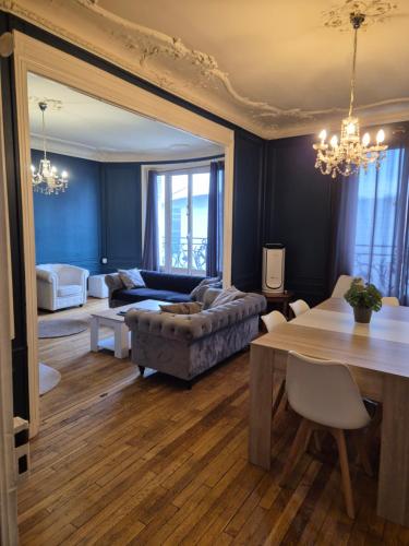 Photo de la galerie de l'établissement Appartement parc des expositions paris 15, à Paris