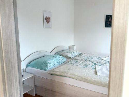 Ένα ή περισσότερα κρεβάτια σε δωμάτιο στο Guest house Kobal