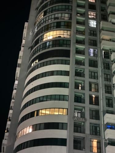 Το κτήριο όπου στεγάζεται  το διαμέρισμα