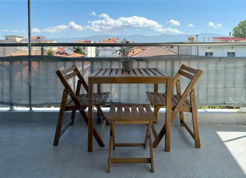 Un balcón o terraza de On the Edge - Suites & Apartments