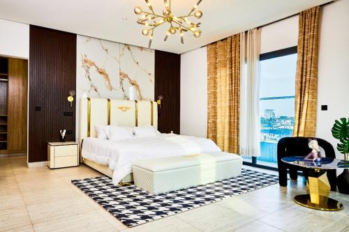 Appartement Meublé Moderne 7 pièces avec Jacuzzi