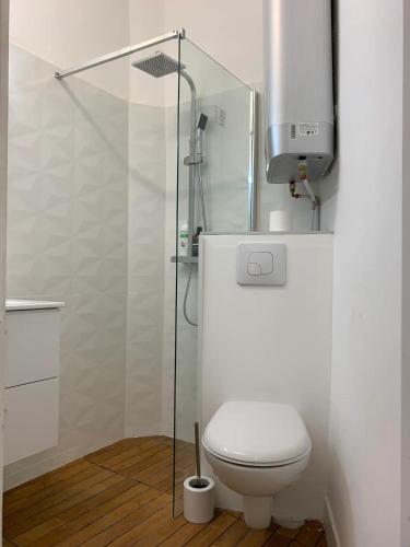 Toulouse Hyper centre tesisinde bir banyo