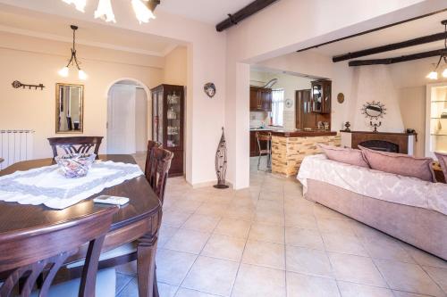 Corfu old town 100m2