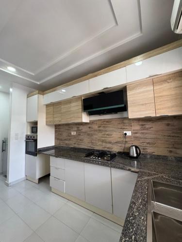 Kuchyň nebo kuchyňský kout v ubytování Serene homes