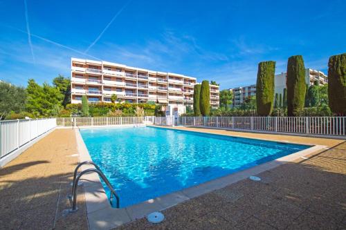 Eden Bleu, parking, piscine, tennis et soleil