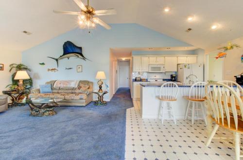 Η κουζίνα ή μικρή κουζίνα στο Safe Haven by Carolina Beach Realty