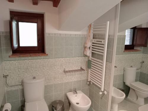 Un baño de Podere Santa Benedetta