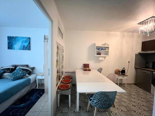 Η κουζίνα ή μικρή κουζίνα στο Apt Disneyland 2 chambres, parking, bus sur place