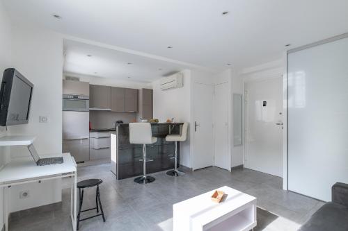 Superbe studio-Centre-ville-Plages et Palais