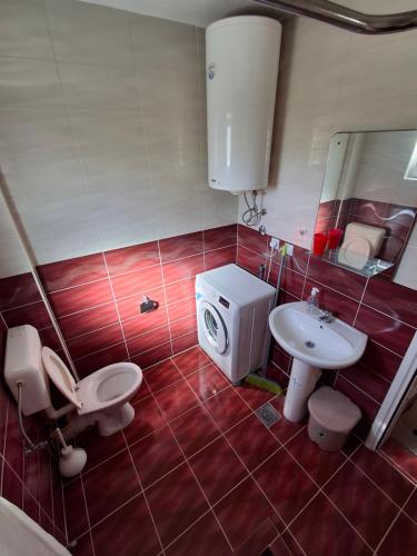 Ένα μπάνιο στο Apartments Marija