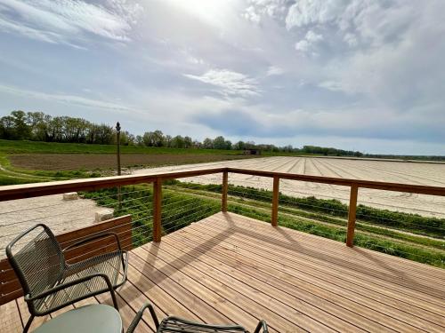 Peaceful Provence - modern countryside tower