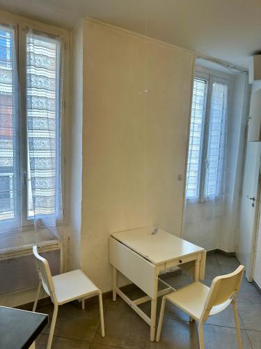 Un studio sympa en centre-ville rue du camas