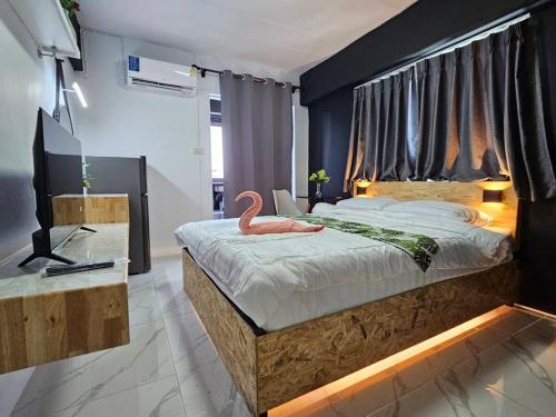 Postel nebo postele na pokoji v ubytování Irich Residence Theparak S407 Bts-Chang Erawan 2kms