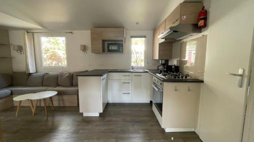 Photo de la galerie de l'établissement Mobilhome 3 bedrooms - 2 bathrooms - Ba302 - Siblu Bonne Anse La Palmyre, aux Mathes