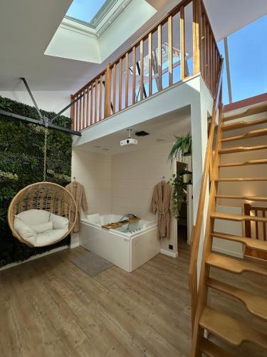 Φωτογραφία από το άλμπουμ του Loft avec Jaccuzi στη Λε Μανς