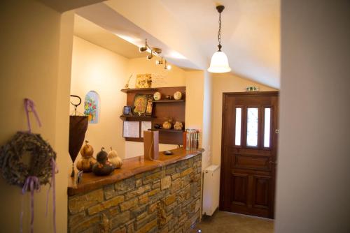 Imagen de la galería de Kallisto Guesthouse, en Tsagkarada