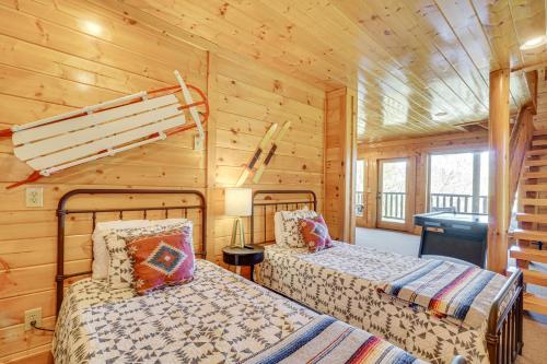 'Mountain Dreams' Cabin: Hot Tub, Sauna & Views! photo 36