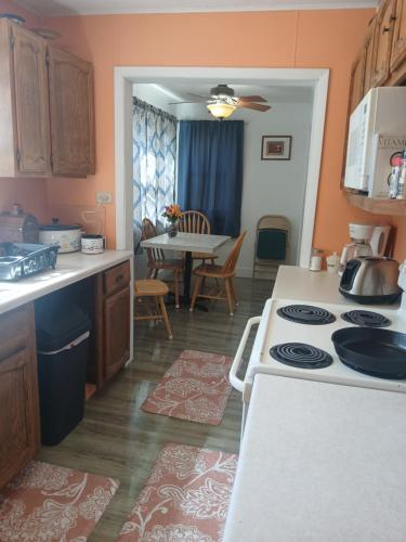 Kuchyň nebo kuchyňský kout v ubytování Northland Home