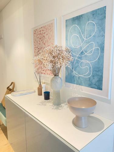 Top apartment with stunning views- 15 min Zurich HB- Self Check-in