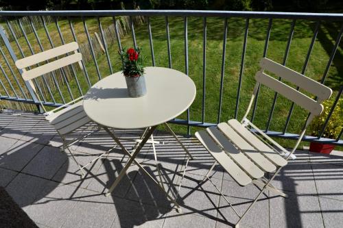 Photo de la galerie de l'établissement House near beach and center of Carteret 6 pers, à Barneville-Carteret