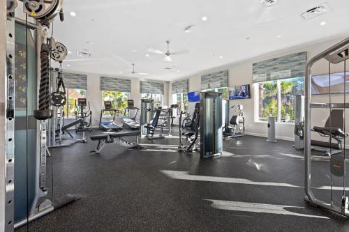 2 BR Modern Apt near Disney SL4741 photo 43