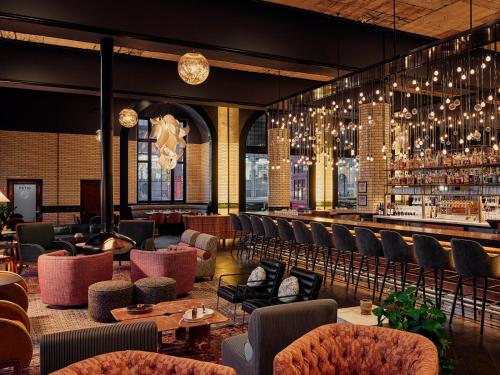 Detroit Foundation Hotel Image