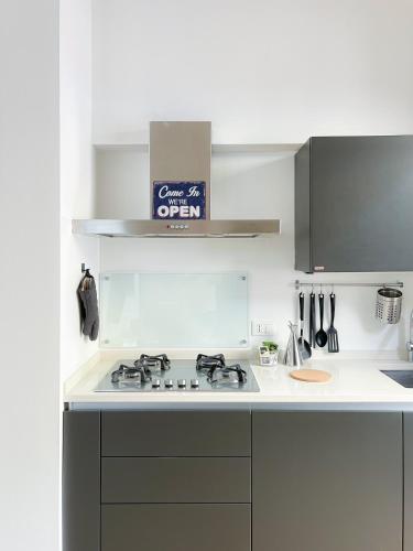 Η κουζίνα ή μικρή κουζίνα στο Loft62 - Centralissimo e tranquillo con parcheggio
